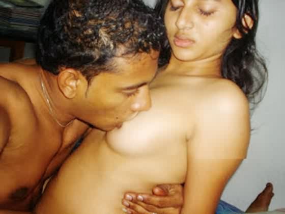 Nangi Kanpur Desi Bhabhi Nipple Kiss Photos - Desi Kanpur Bhabhi Ki Nangi Nangi Photos