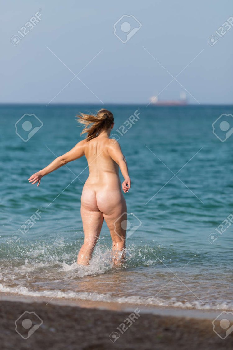 Bbw topless on the beach